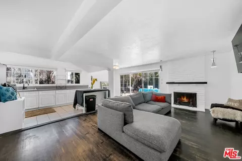 13153 Community St, Sun Valley, CA 91352