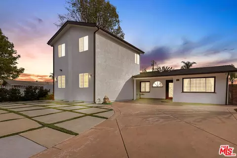6648 Valley Circle Blvd, West Hills, CA 91307