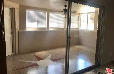 6839 Aura Ave, Reseda, CA 91335 photo 6