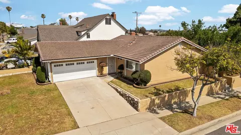 View/Area - 19504 Gunlock Ave, Carson, CA 90746 photo 3 of 6