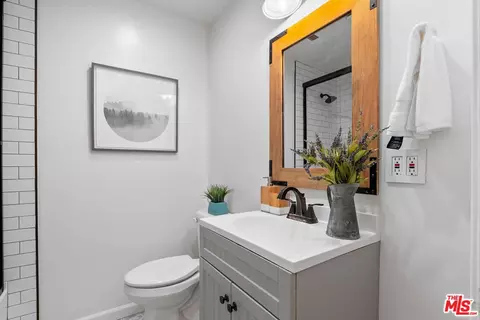 Bath - 19504 Gunlock Ave, Carson, CA 90746 photo 1 of 3