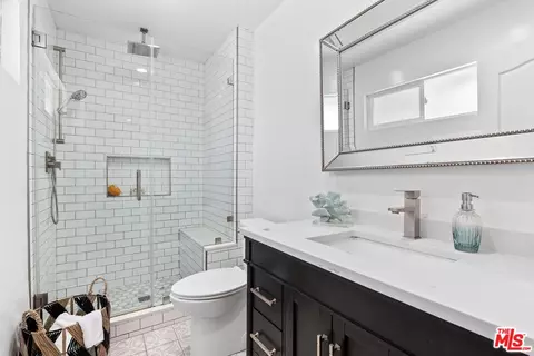 Bath - 19504 Gunlock Ave, Carson, CA 90746 photo 3 of 3