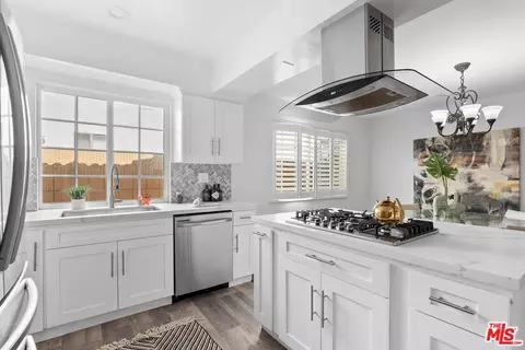 Kitchen - 19504 Gunlock Ave, Carson, CA 90746 photo 2 of 5