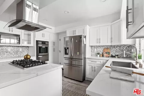 Kitchen - 19504 Gunlock Ave, Carson, CA 90746 photo 3 of 5