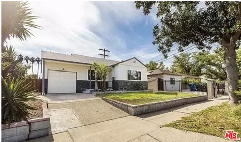 7111 Willis Ave, Van Nuys, CA 91405