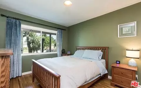 7111 Willis Ave, Van Nuys, CA 91405 photo 5