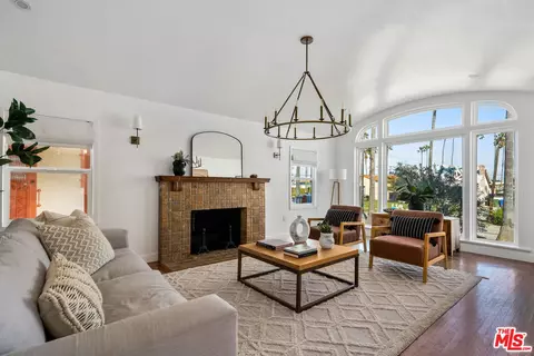 5715 S Mullen Ave, Los Angeles, CA 90043