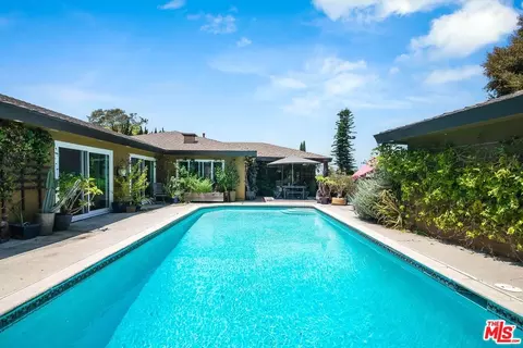 3830 Duray Pl, Los Angeles, CA 90008
