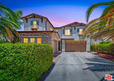 17781 Cape Jasmine Rd, Canyon Country, CA 91387