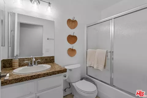 Bath - 12309 Clover Rd, Pacoima, CA 91331 photo 2 of 2