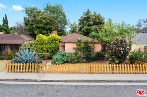 1616 Oak St, Santa Monica, CA 90405