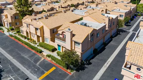 18844 Vista Del Canon #F, Newhall, CA 91321