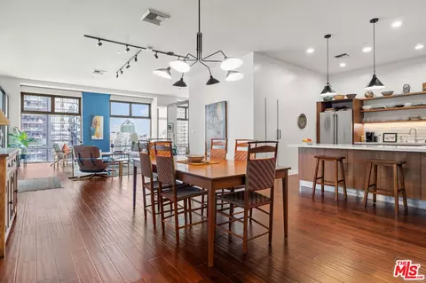 801 S Grand Ave #1310, Los Angeles, CA 90017