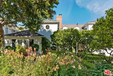 226 S Mccarty Dr, Beverly Hills, CA 90212