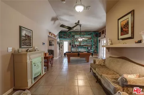 18145 Juniper St, Hesperia, CA 92345 photo 8
