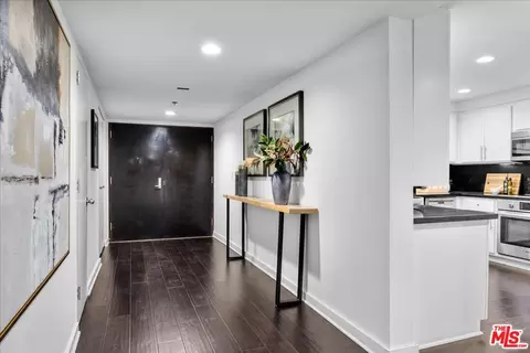 10445 Wilshire Blvd #204, Los Angeles, CA 90024