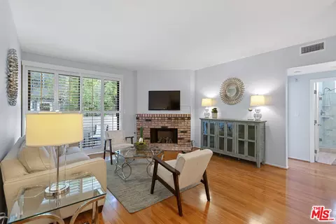 1663 Veteran Ave #107, Los Angeles, CA 90024