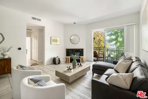 1820 S Beverly Glen Blvd #101, Los Angeles, CA 90025