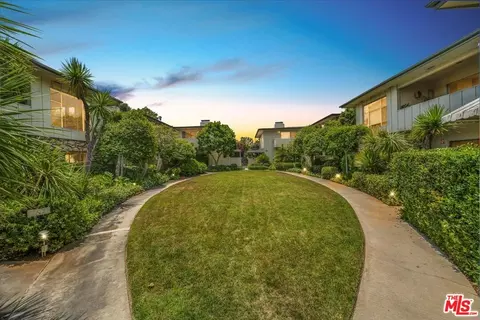 757 S Orange Grove Blvd #4, Pasadena, CA 91105
