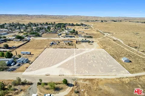 28190 Chaparral Ave, Dustin Acres, CA 93268