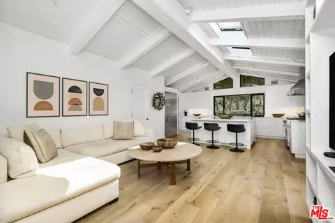 1787 Old Ranch Rd, Los Angeles, CA 90049