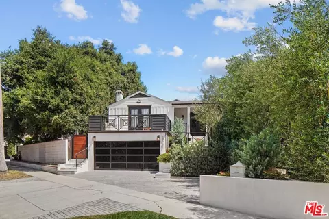 10751 Valleyheart Dr, Studio City, CA 91604