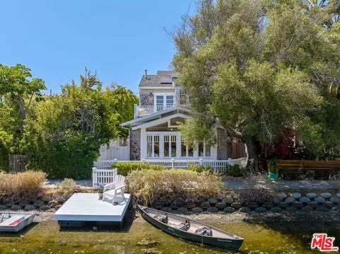 437 Linnie Canal, Venice, CA 90291