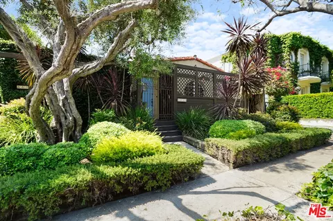 8830 Rangely Ave, West Hollywood, CA 90048
