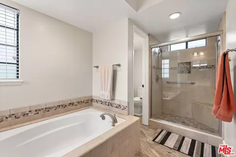 Bath - 2136 Sunrise Cir, Upland, CA 91784 photo 4 of 5