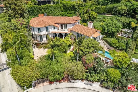 1966 Outpost Cir, Los Angeles, CA 90068