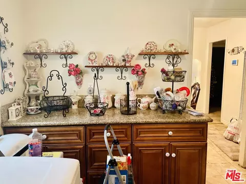 740 W 9th St, San Bernardino, CA 92410 photo 2