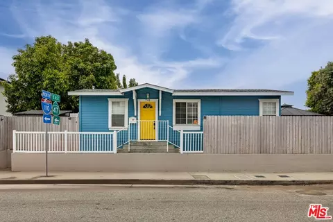 741 W Summerland Ave, San Pedro, CA 90731