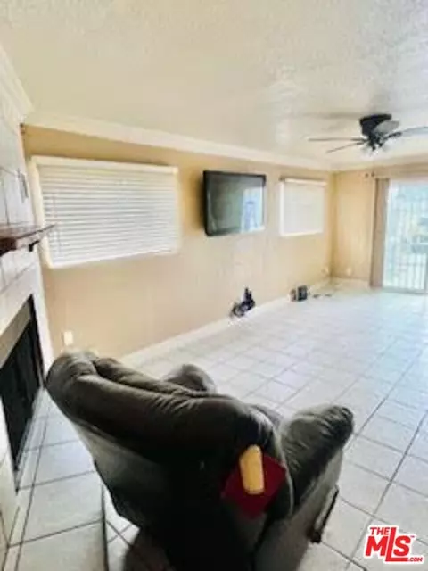 813 S Pannes Ave, Compton, CA 90221 photo 2