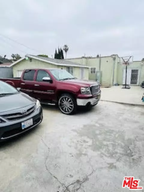 813 S Pannes Ave, Compton, CA 90221 photo 5