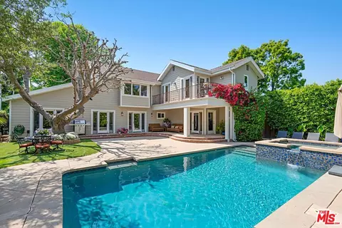 5116 Gaviota Ave, Encino, CA 91436