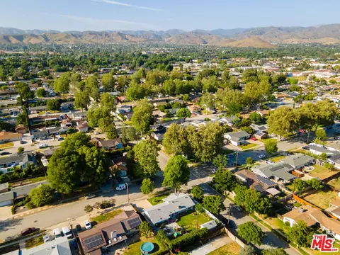 4090 Eileen St, Simi Valley, CA 93063 photo 38
