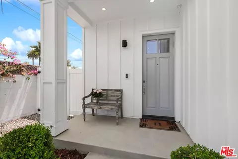 4439 Lindblade Dr, Los Angeles, CA 90066