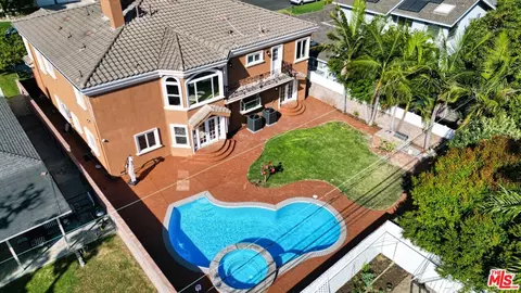 7452 Muller St, Downey, CA 90241 photo 3