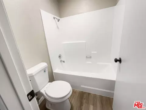 Bath - 7021 Alondra Blvd #1, Paramount, CA 90723 photo 5 of 5