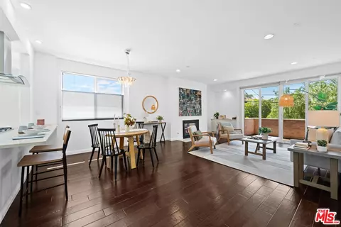 10373 Almayo Ave #306, Los Angeles, CA 90064