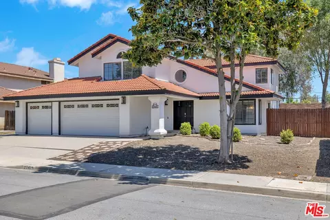 2745 Rodney St, Newbury Park, CA 91320