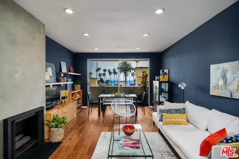 125 Montana Ave #403, Santa Monica, CA 90403
