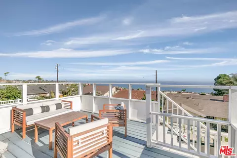 2227 Baleria Dr, San Pedro, CA 90732