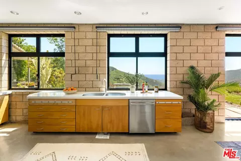 9901 Chumash Trl, Malibu, CA 90265 photo 12