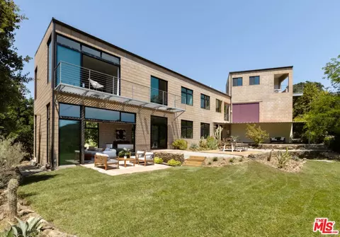 9901 Chumash Trl, Malibu, CA 90265 photo 3