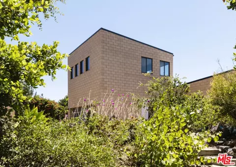 9901 Chumash Trl, Malibu, CA 90265 photo 7