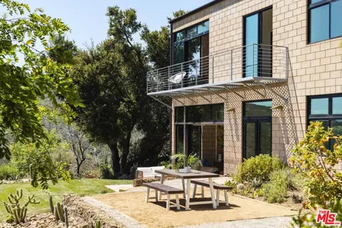 9901 Chumash Trl, Malibu, CA 90265 photo 5