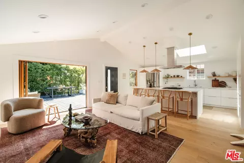 3636 Rosewood Ave, Los Angeles, CA 90066