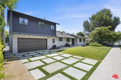 8370 Fallbrook Ave, West Hills, CA 91304