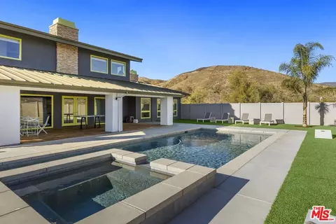 11180 Lewis Hill Dr, Agua Dulce, CA 91390